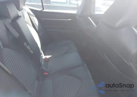 2021 Toyota Camry Se z USA, uszkodzony, nr VIN 4T1G11AK1MU565742